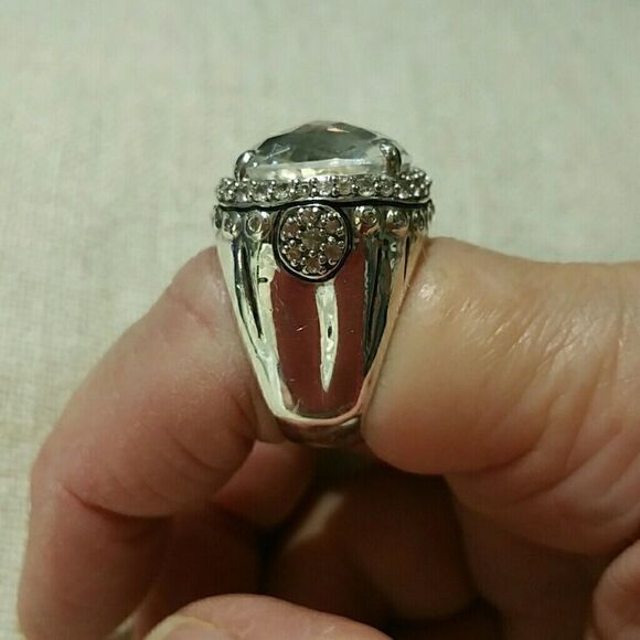 John Hardy Ring    - Picture 2 of 6